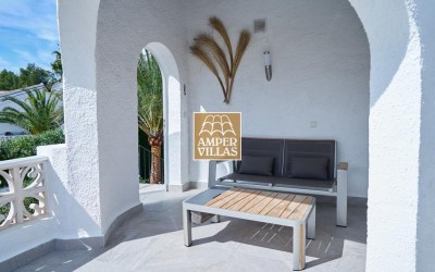 Уютная вилла с прекрасным видом на море и Альтею.